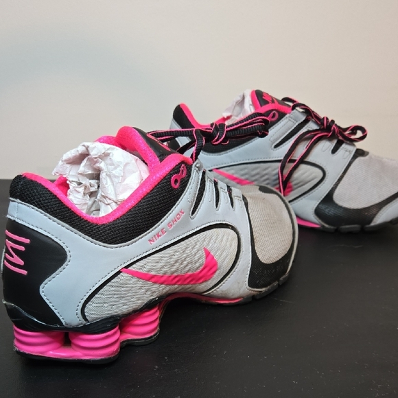 Nike Shox Women's Athletic Shoes in Gray and Pink - Picture 7 of 12